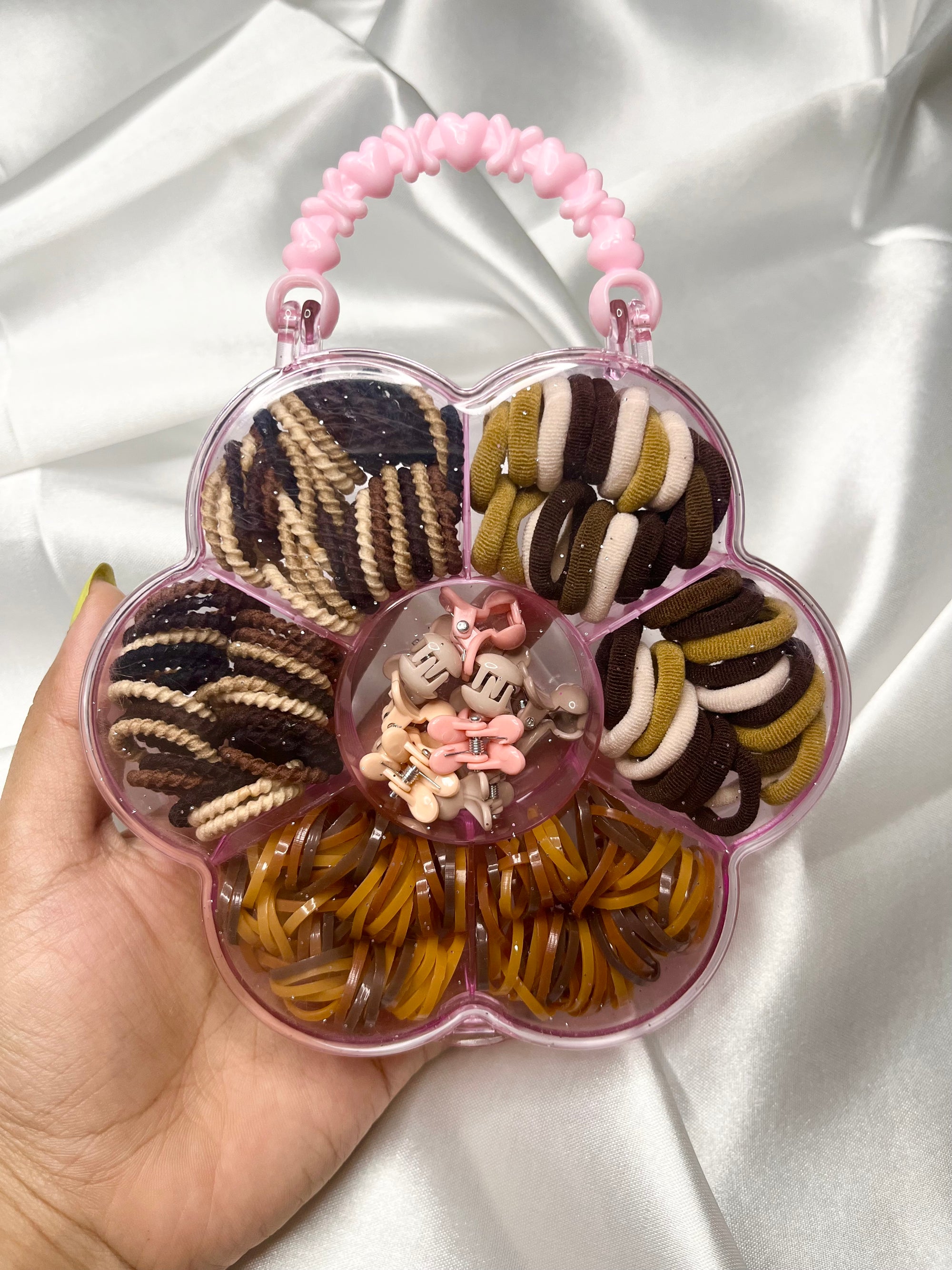 Flower Shape Hair Accessories Storage Box – Neutral Shades