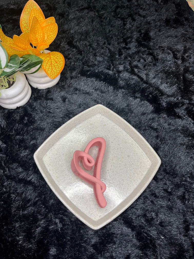 Matte Large Heart Hair Claw Clip - Liwitan