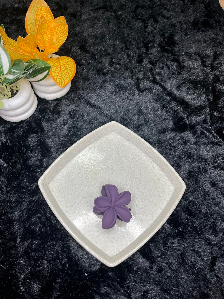 Matte Flower Hair Claw Clip - Liwitan