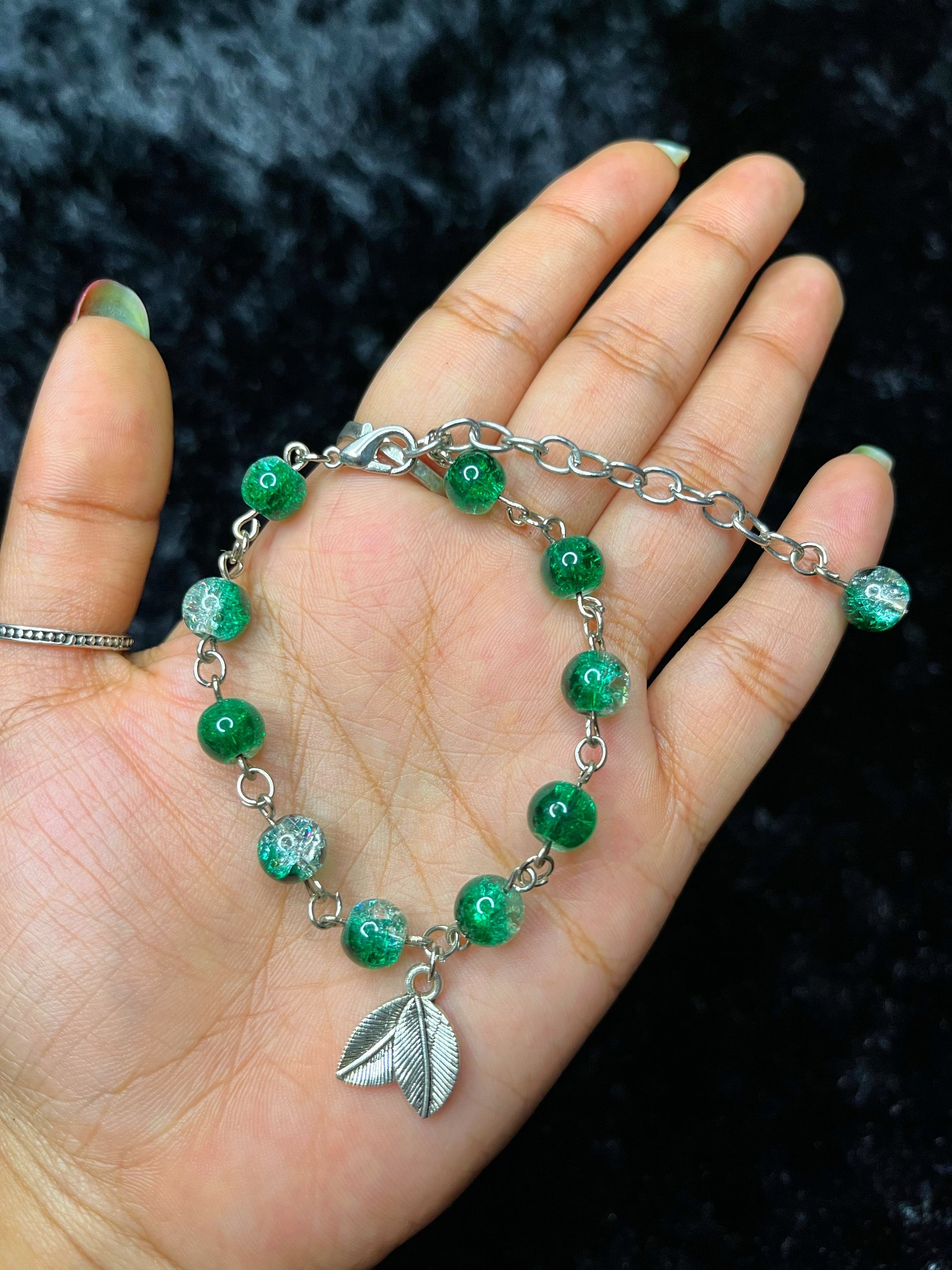 Green Crackle Beaded Leaf Charm Bracelet