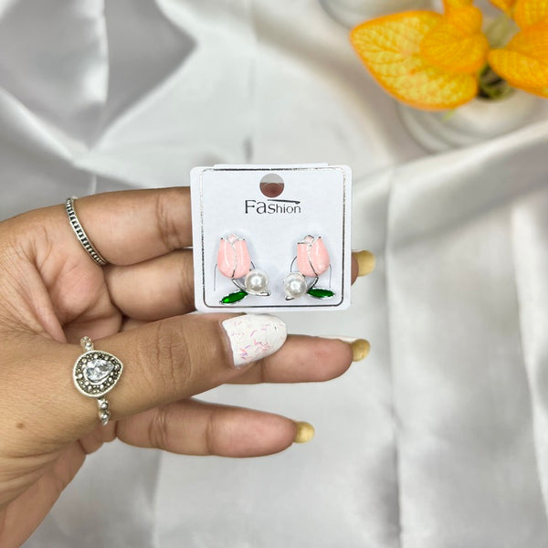 Pink Tulip Pearl Stud Earrings - Liwitan