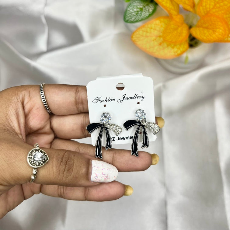 Assorted Crystal Dangle Earrings - Liwitan