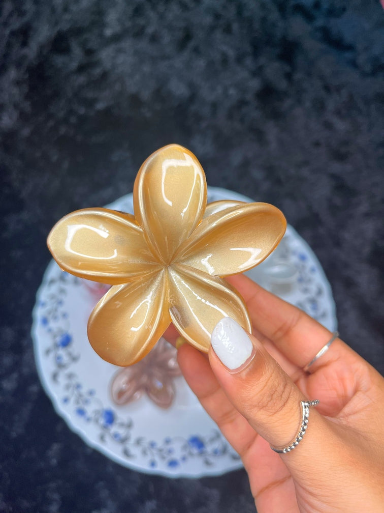 Large Plumeria Flower Claw Clip - Liwitan