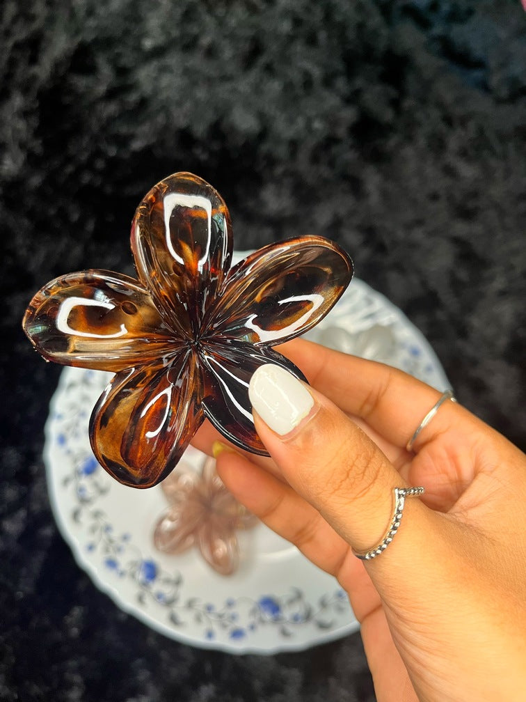 Large Plumeria Flower Claw Clip - Liwitan