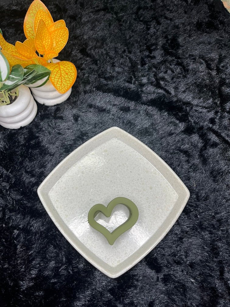 Large Matte Heart Hair Clip - Liwitan