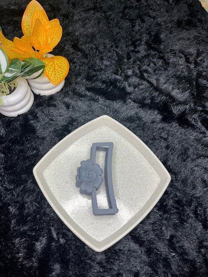 Matte Rectangle Flower Large Hair Claw - Liwitan