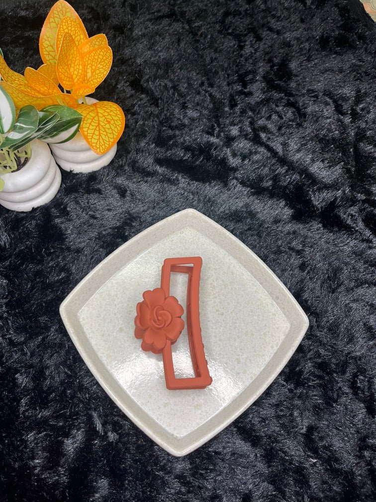 Matte Rectangle Flower Large Hair Claw - Liwitan