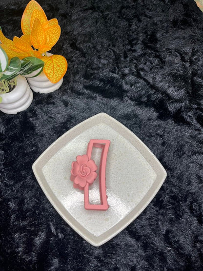 Matte Rectangle Flower Large Hair Claw - Liwitan