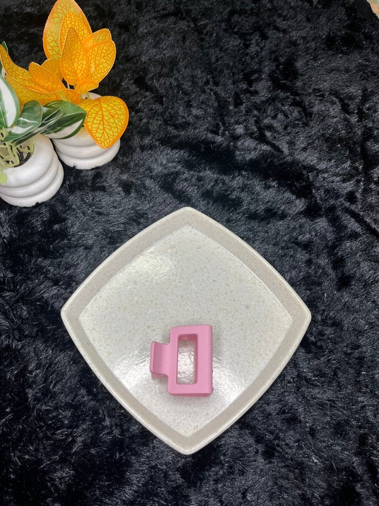 Small Matte Rectangle Hair Claw - Liwitan