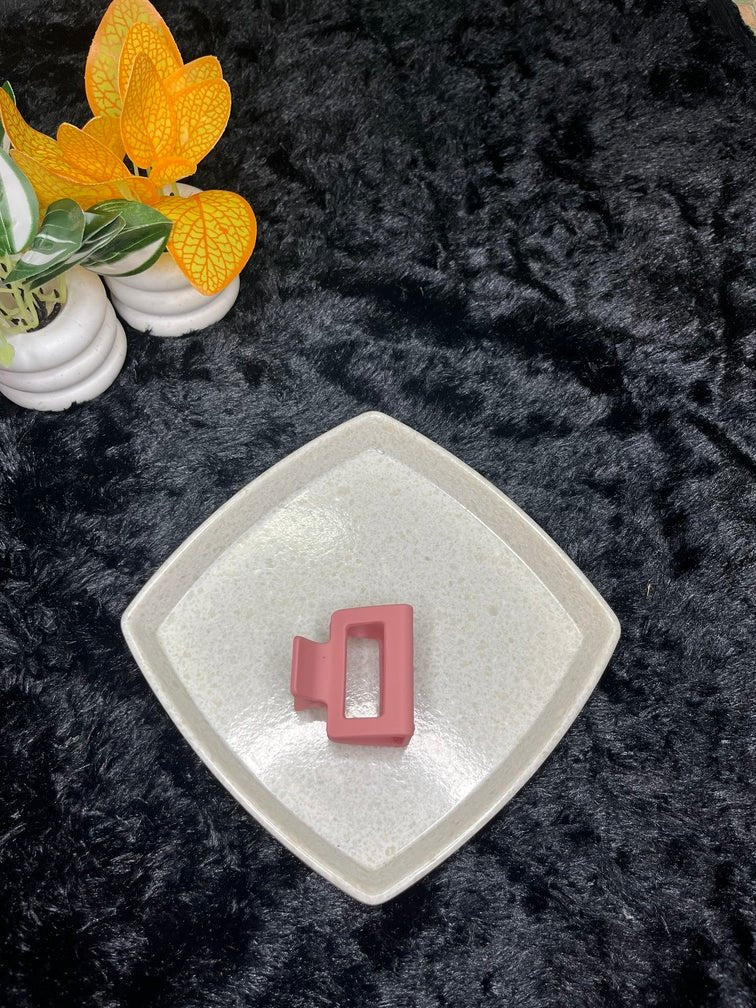 Small Matte Rectangle Hair Claw - Liwitan