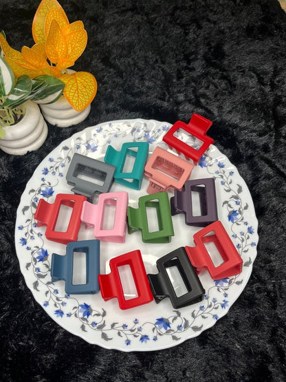 Small Matte Rectangle Hair Claw - Liwitan